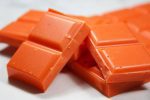 تکه های شکلات تخته ای پرتقالی فله